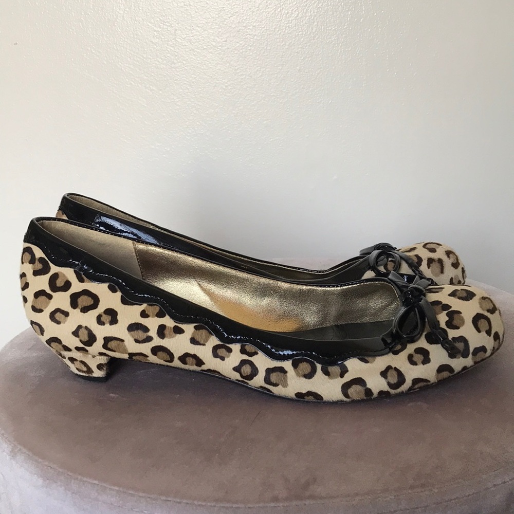 Betsey Johnson Flats